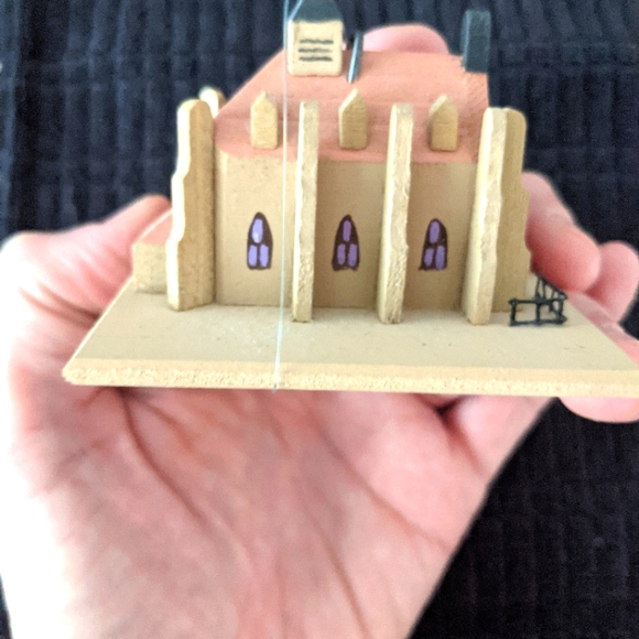 Handmade Loretto Chapel, NM Christmas Ornament.  Beautiful Condition. - Picture 4 of 7